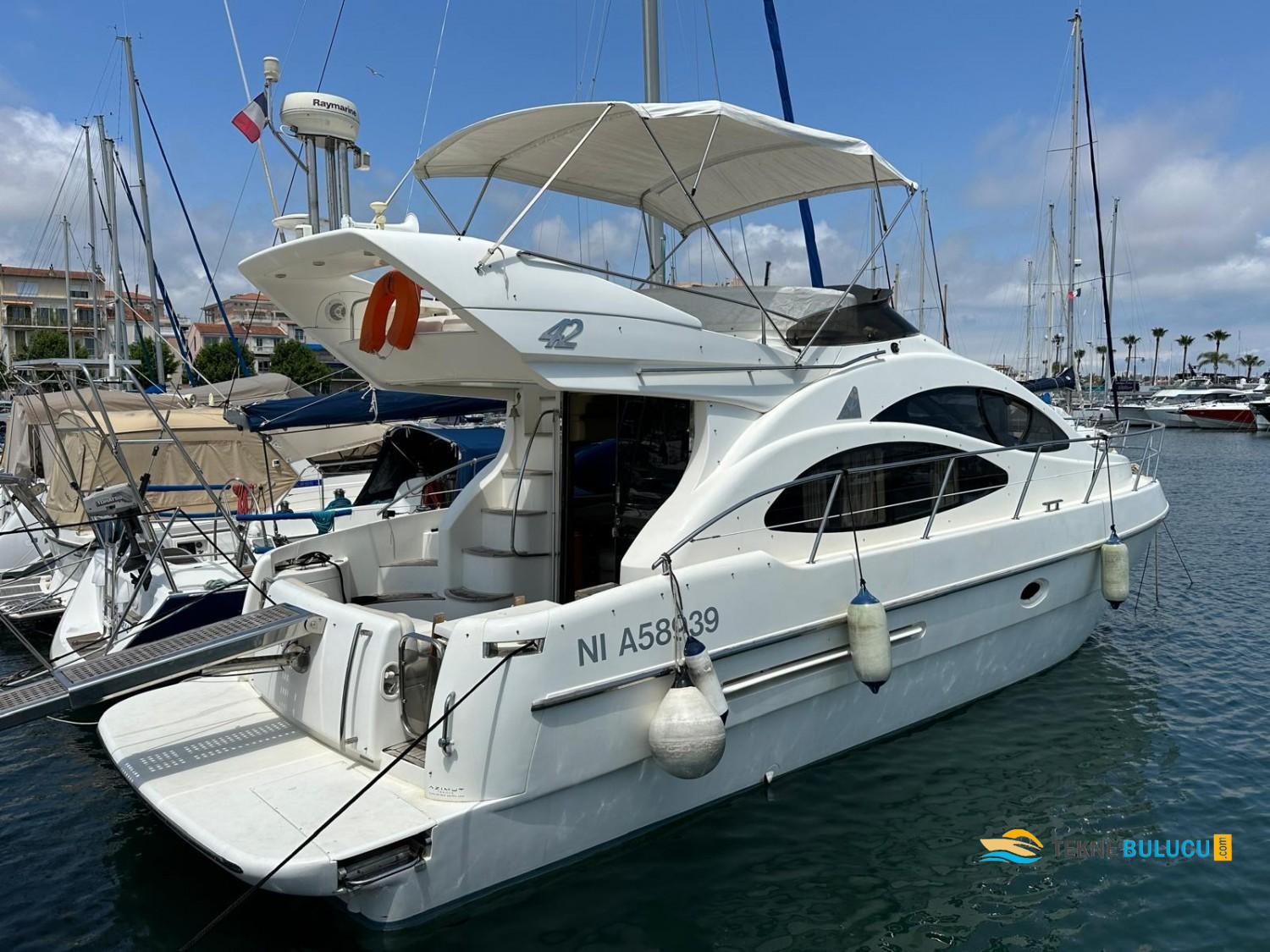 Azimut 42 Fly 2002 iç mekan 1