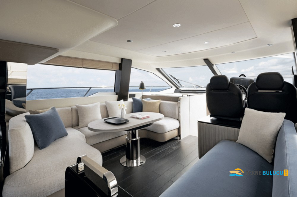 Azimut 55 Fly 2010 iç mekan 3