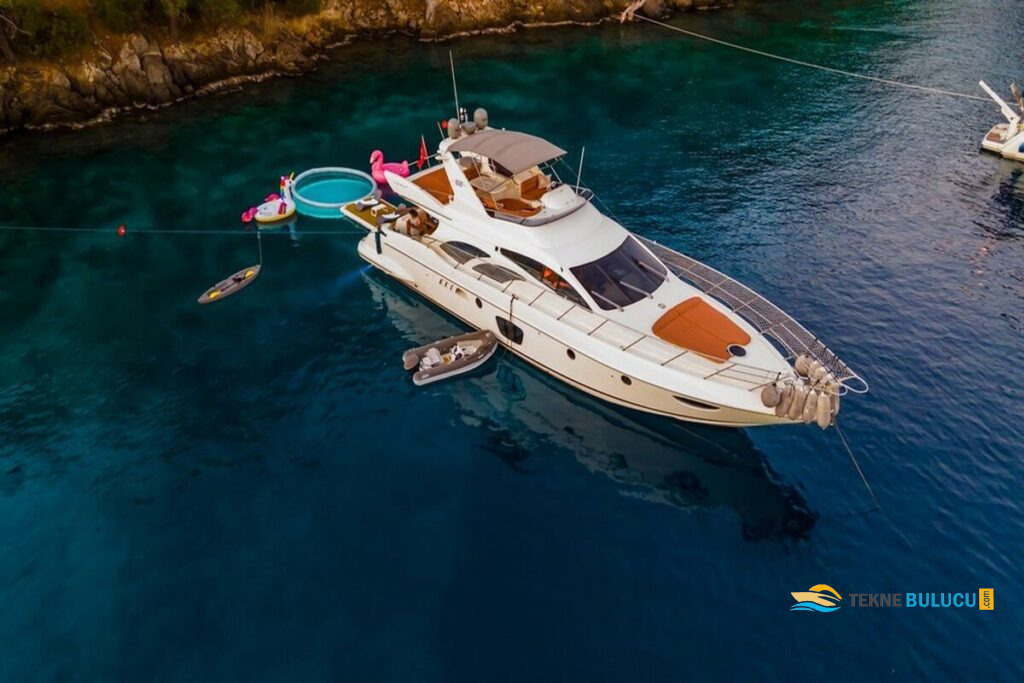 Azimut 62 Fly 2004 iç mekan 1