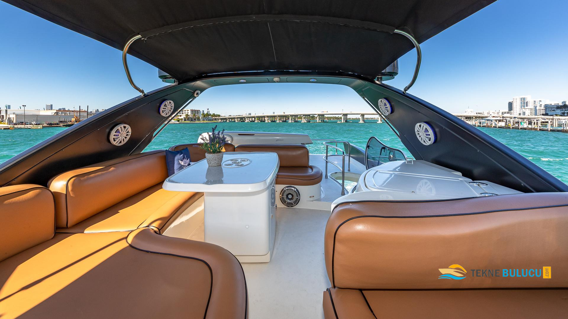 Azimut 62 Fly 2010 iç mekan 2