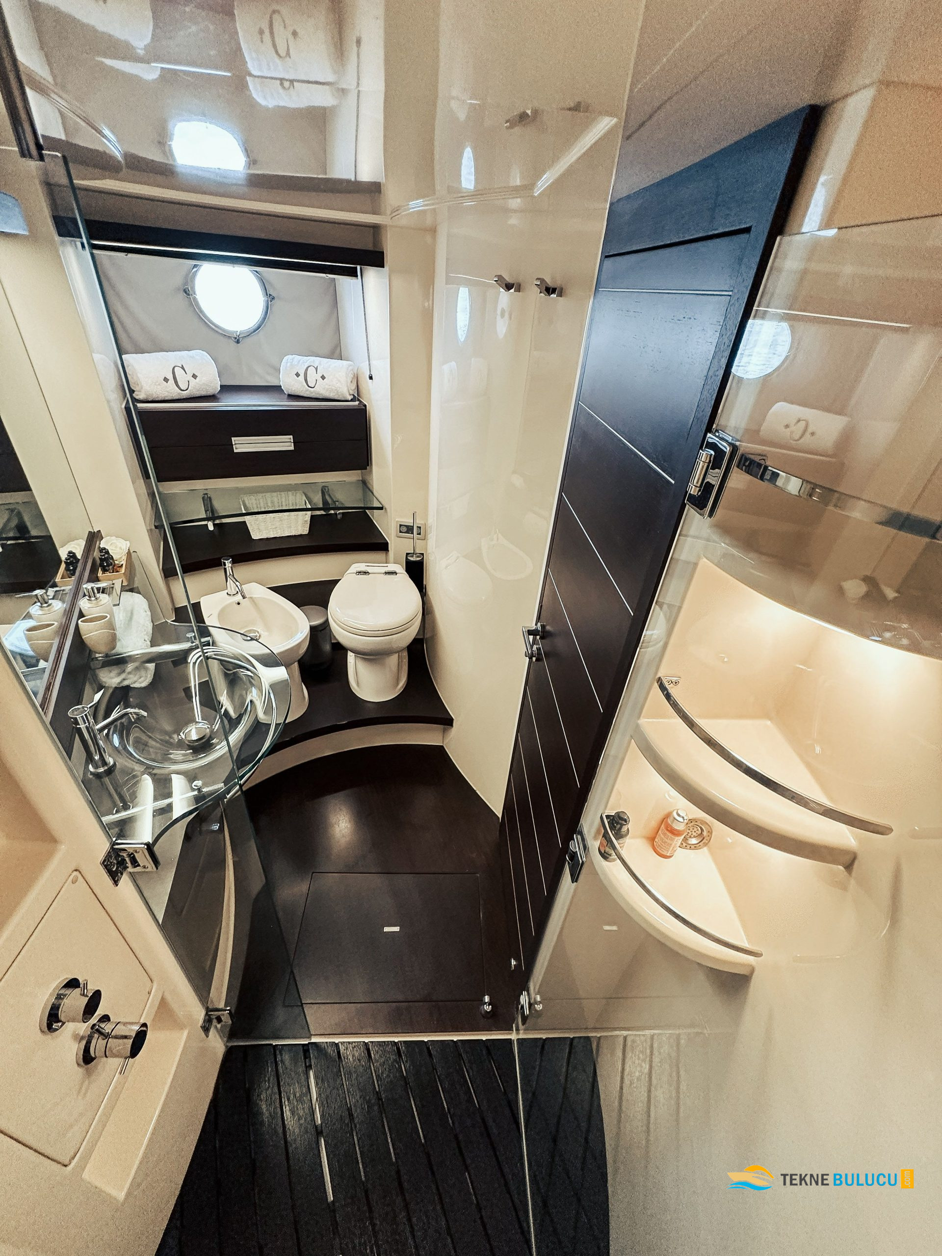 Azimut 68S 2007 iç mekan 3
