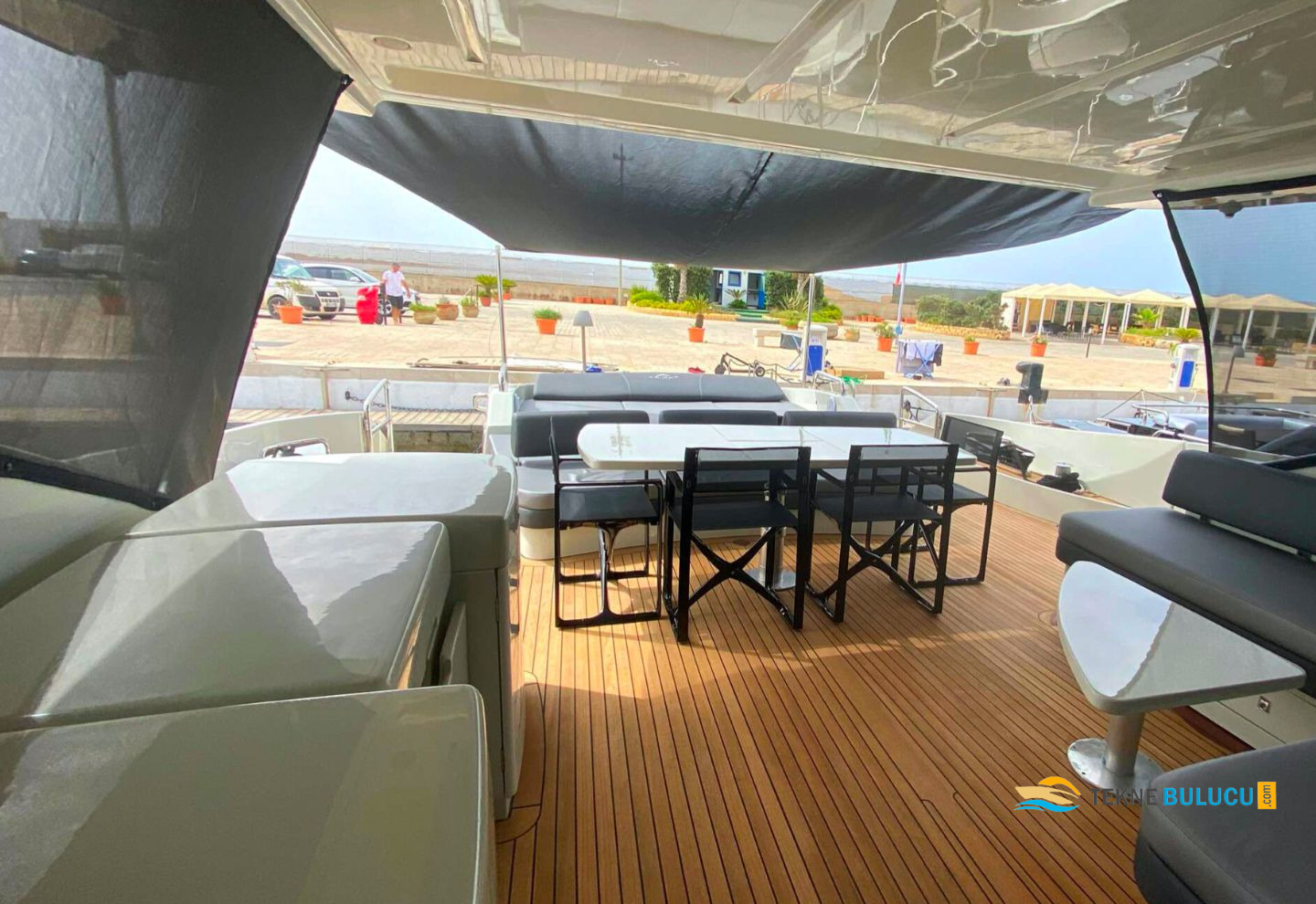 Azimut 86S 2011 iç mekan 2