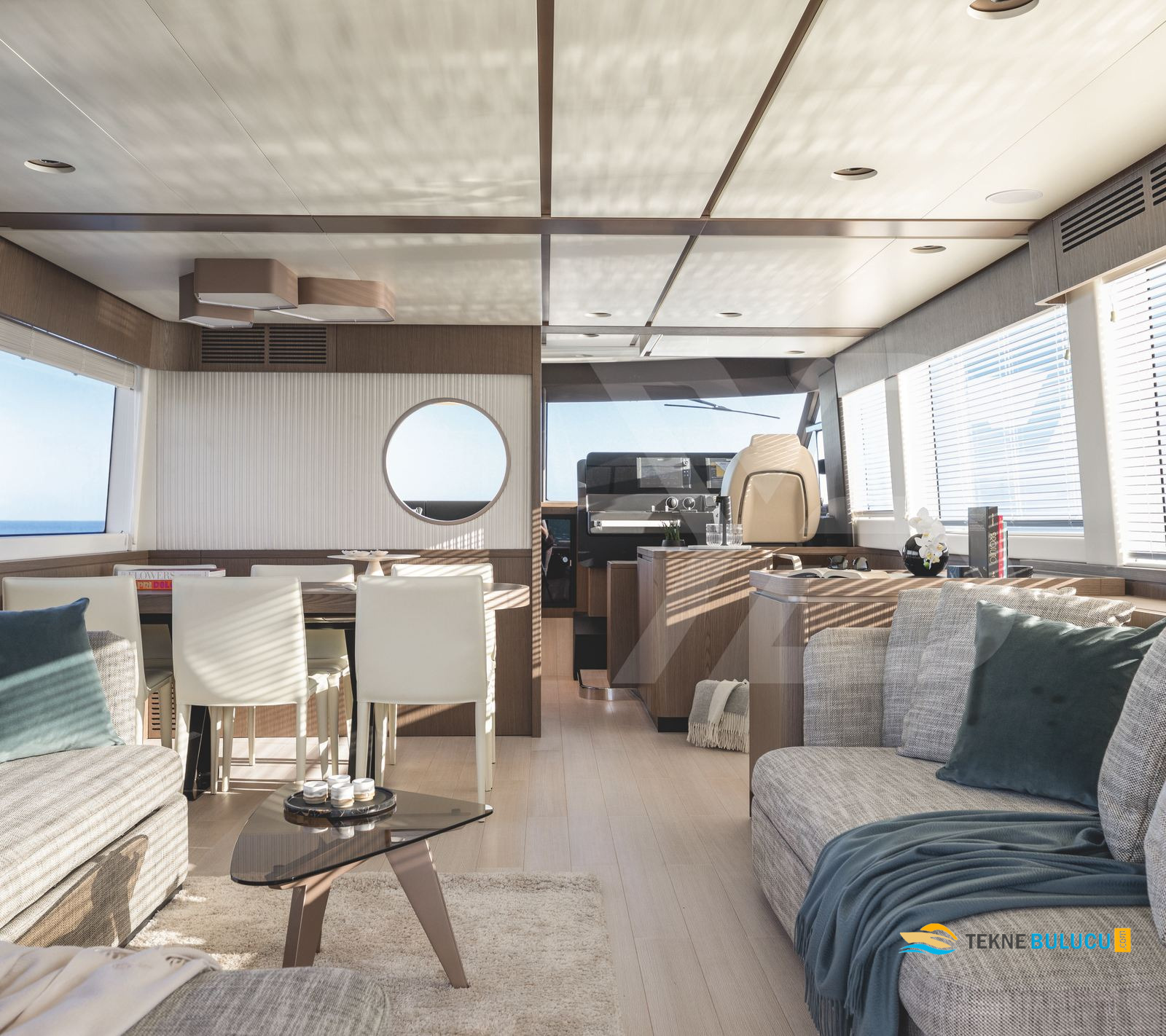 Azimut Magellano 74 2014 iç mekan 2