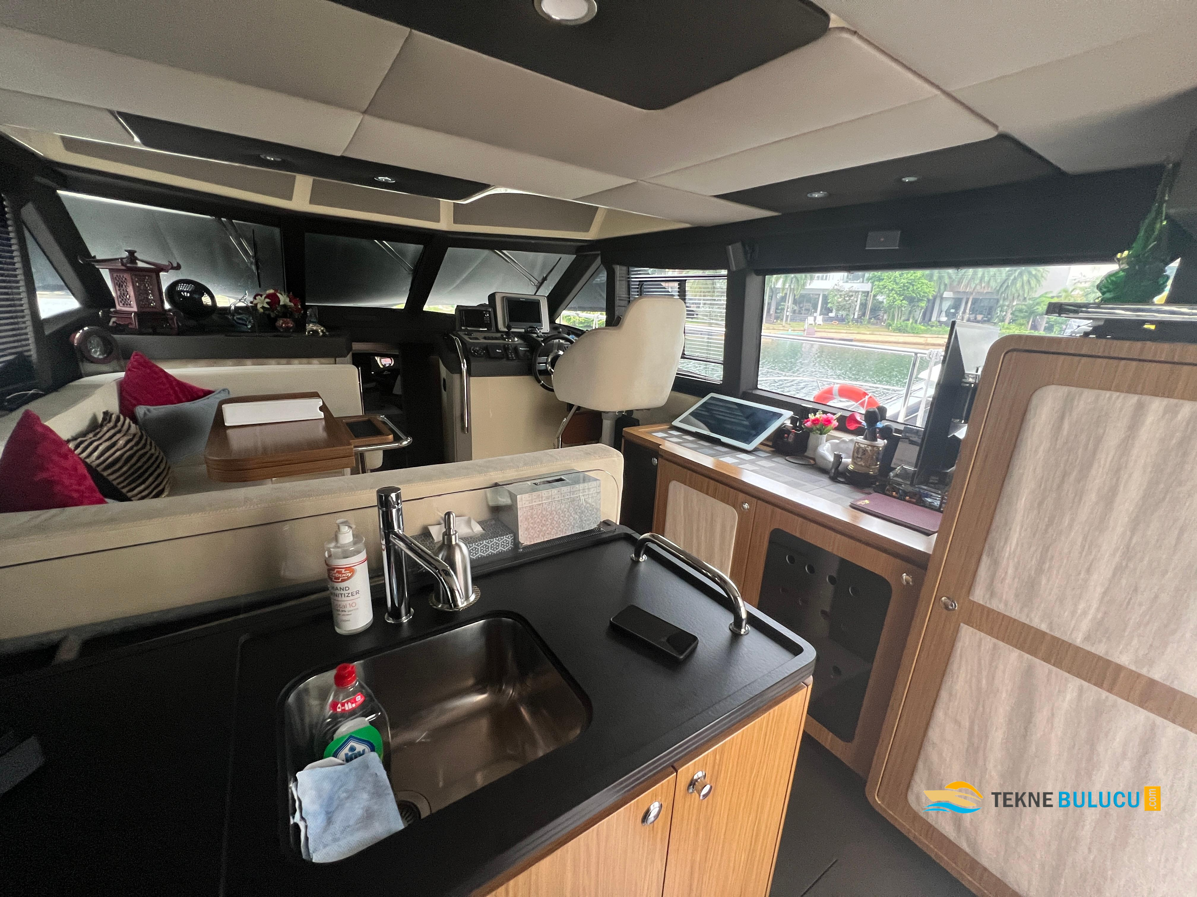 Azimut Magellano 43 2015 iç mekan 2
