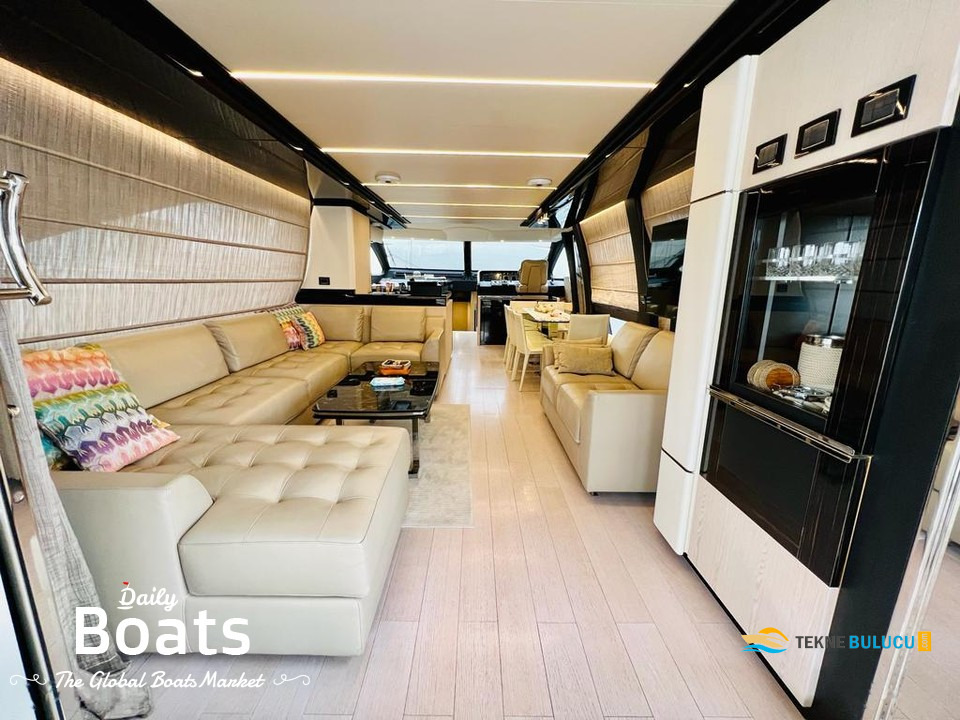 Azimut 72 Fly 2019 iç mekan 3