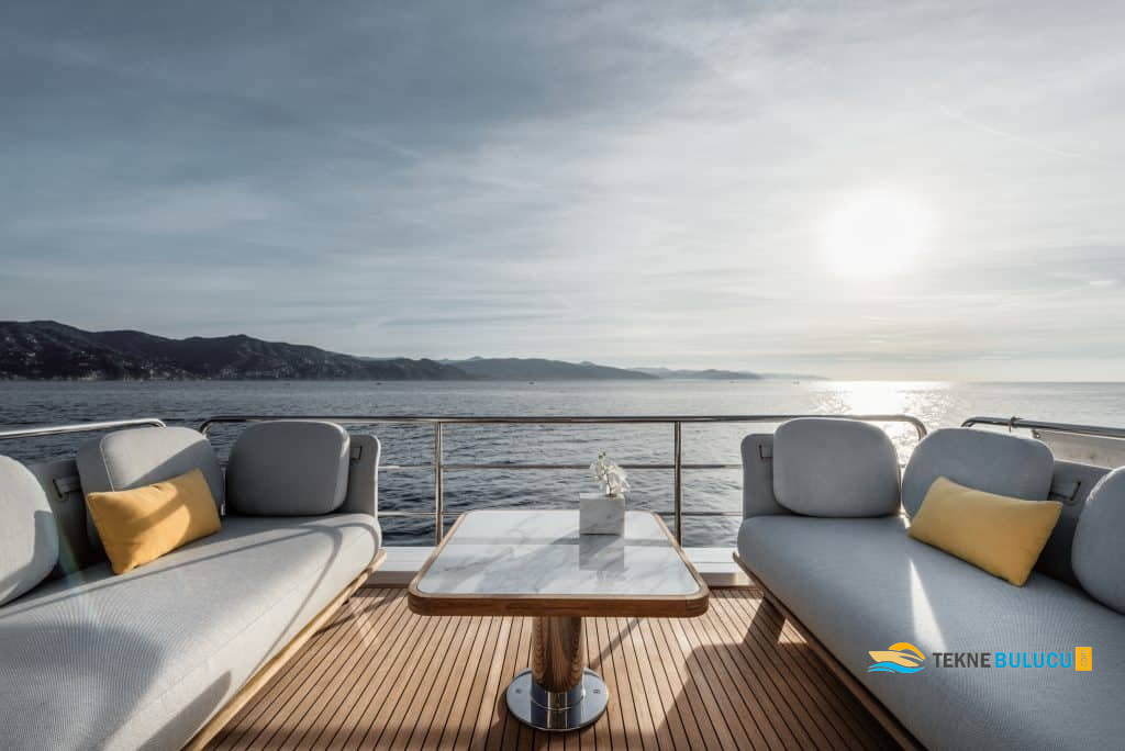 Azimut 60 Fly 2025 iç mekan 3