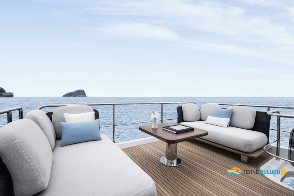 Azimut 55 Fly Yeni Kasa 2022 iç mekan 1