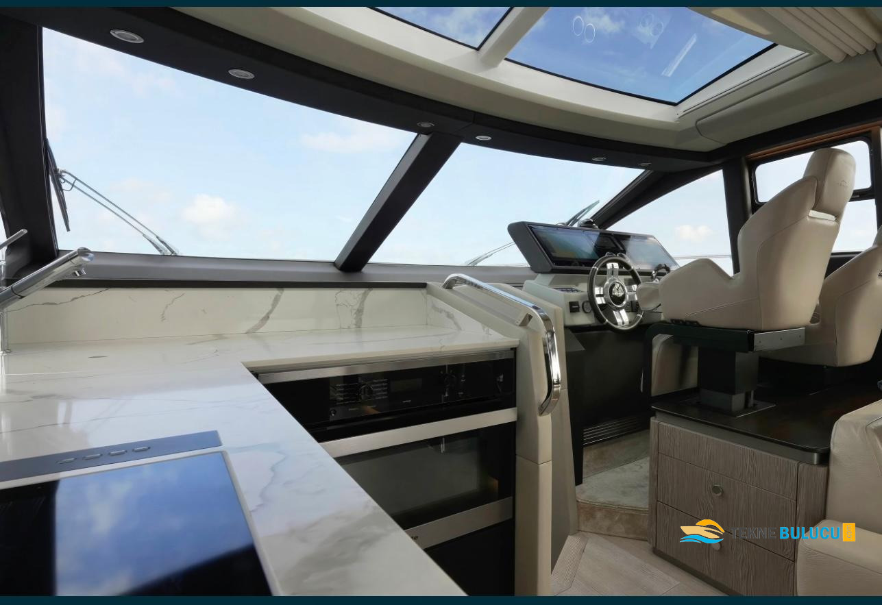 Azimut S6 2024 iç mekan 1
