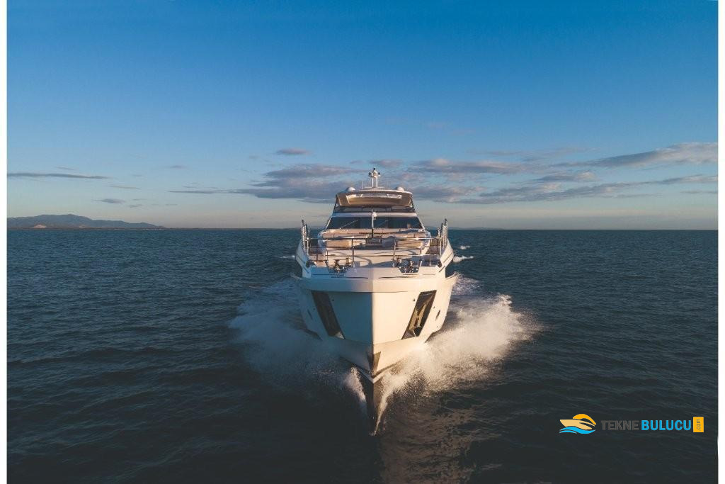Azimut Grande 32 Metri 2021 iç mekan 1