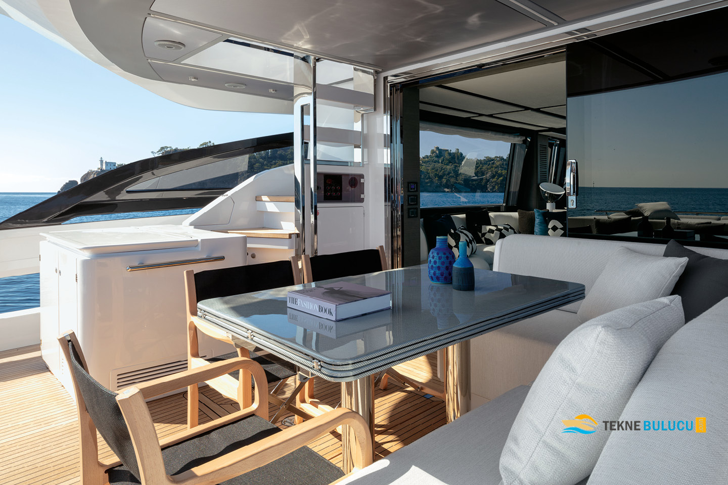 Azimut S8 2022 iç mekan 2