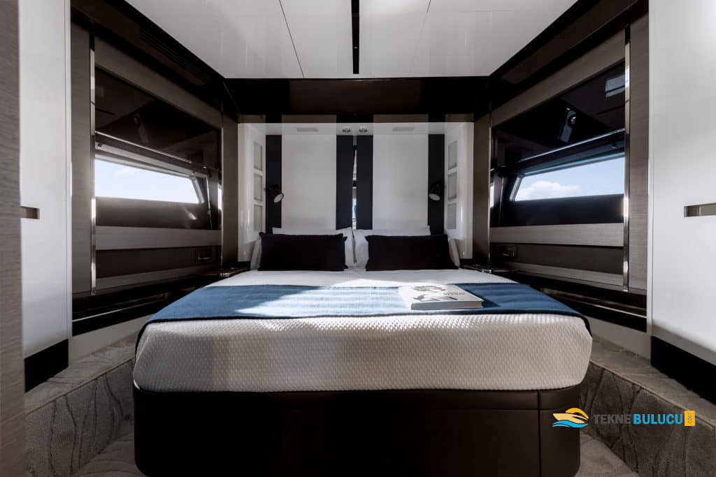 Azimut S8 2023 iç mekan 3