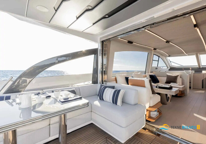 Azimut Verve 48 2024 iç mekan 1