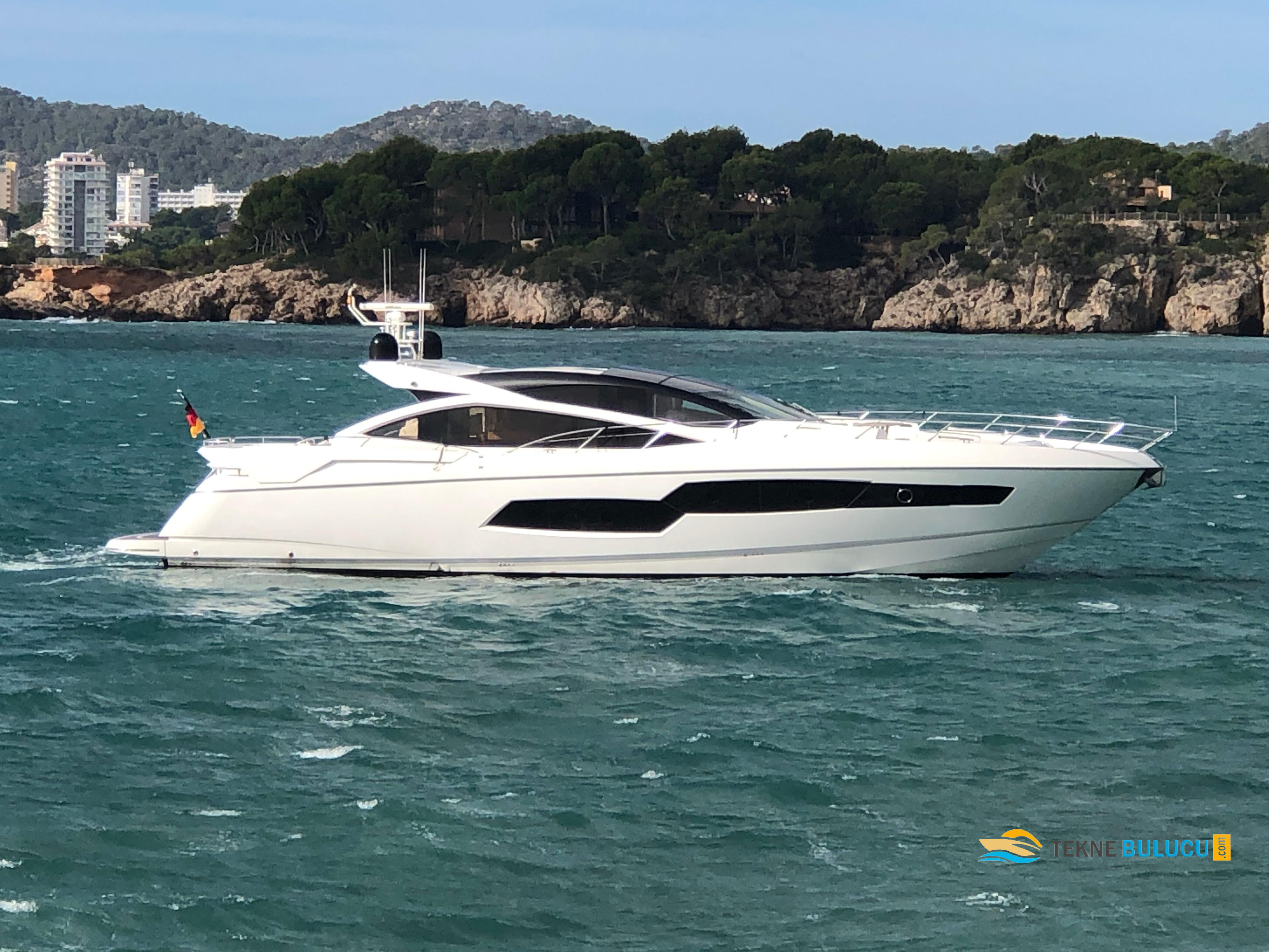 Sunseeker Predator 80 2001 Model iç mekan 2