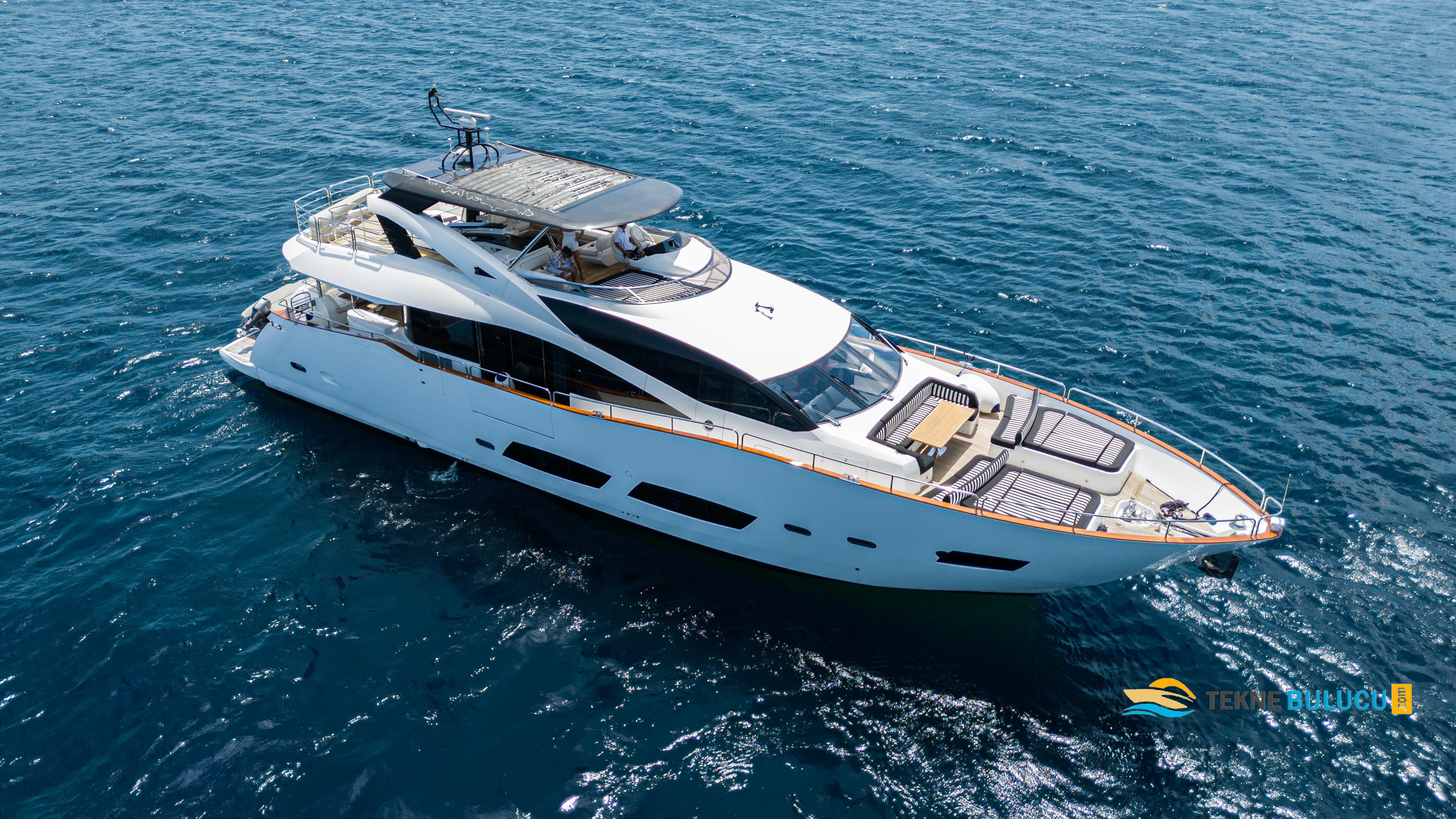 Sunseeker 37 Metre Yacht 2013 Model iç mekan 2