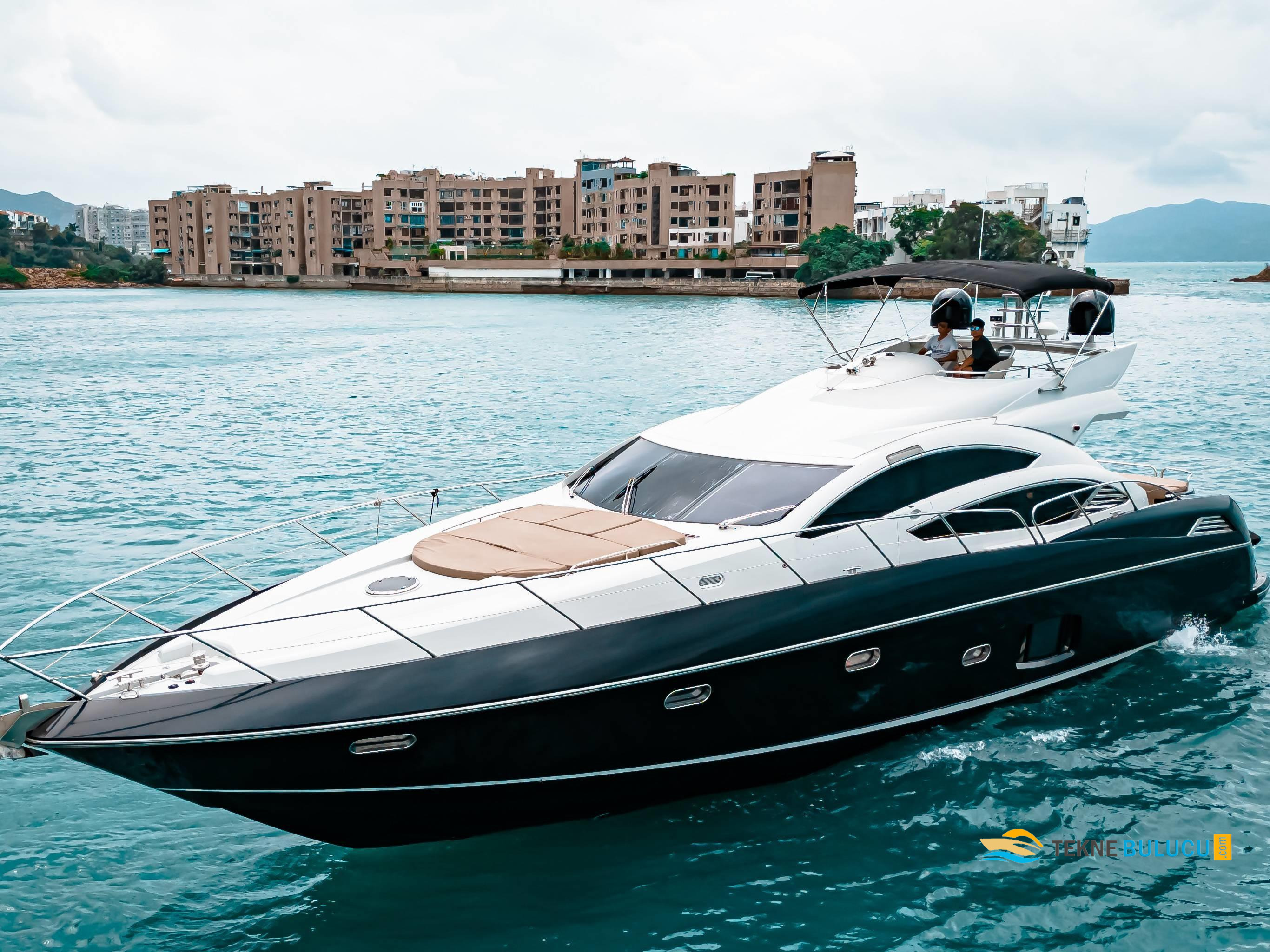 Sunseeker Predator 74 2023 Model iç mekan 1
