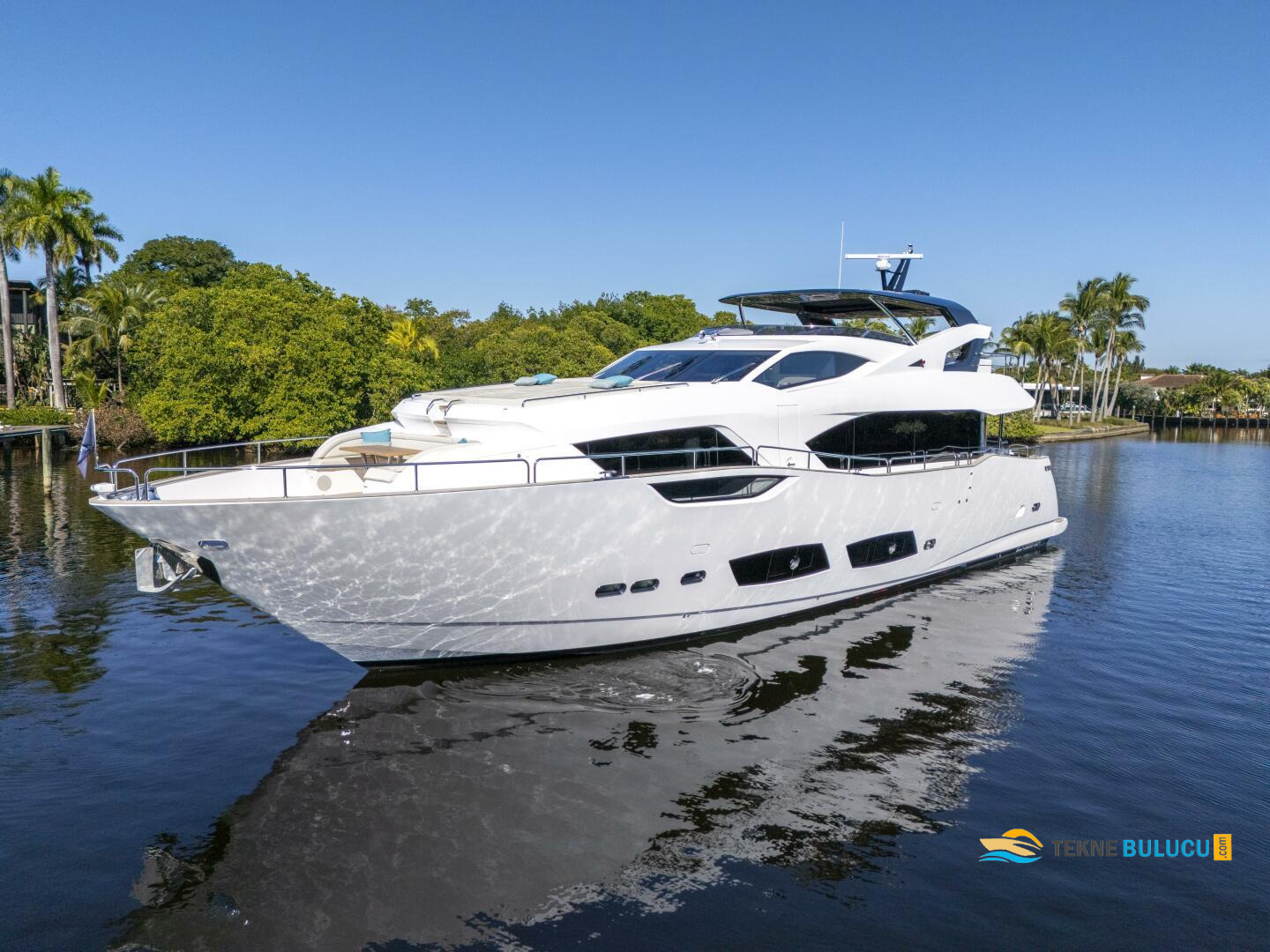 Sunseeker 95 Yacht 2018 Model iç mekan 1
