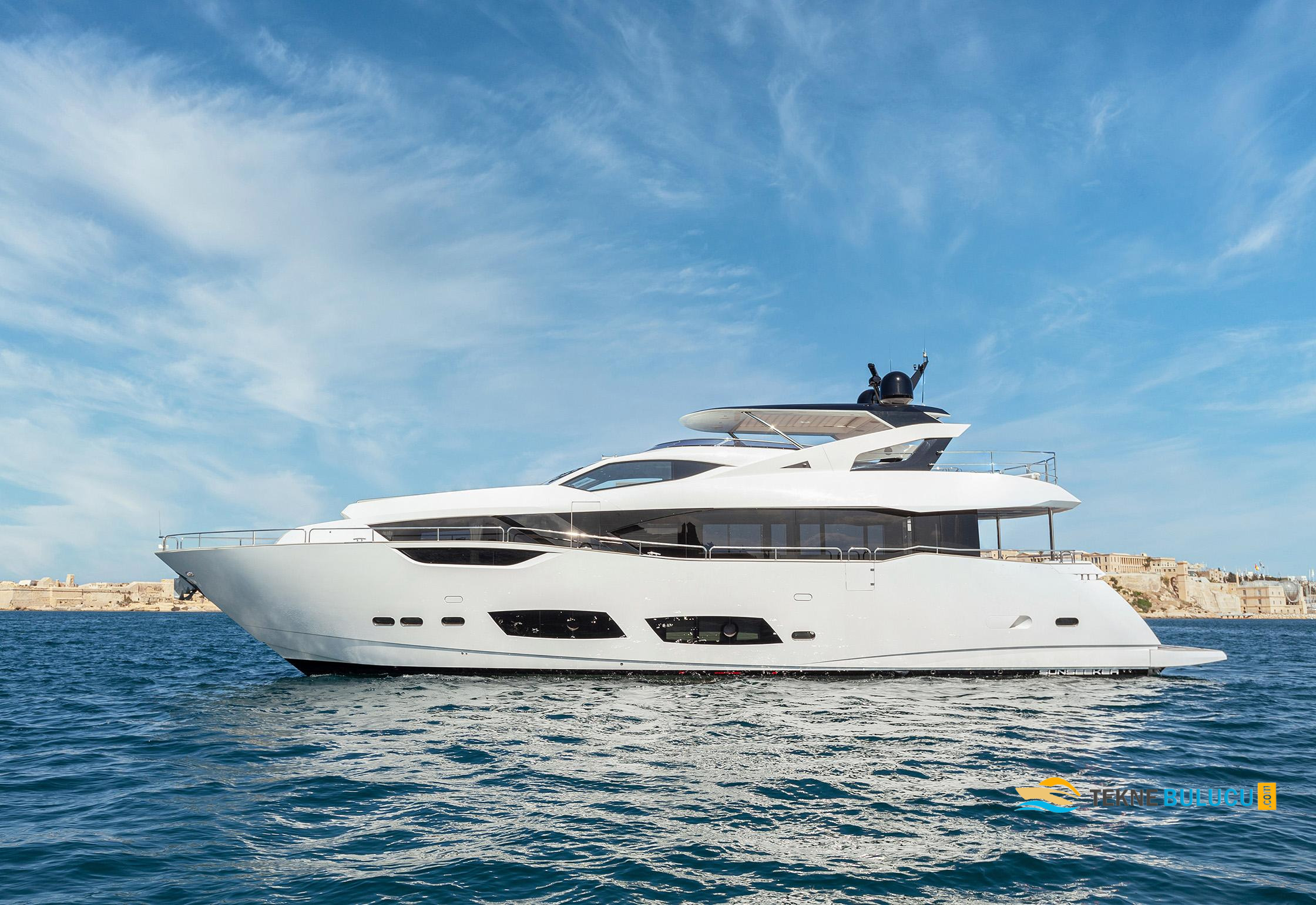 Sunseeker 95 Yacht 2019 Model inceleme
