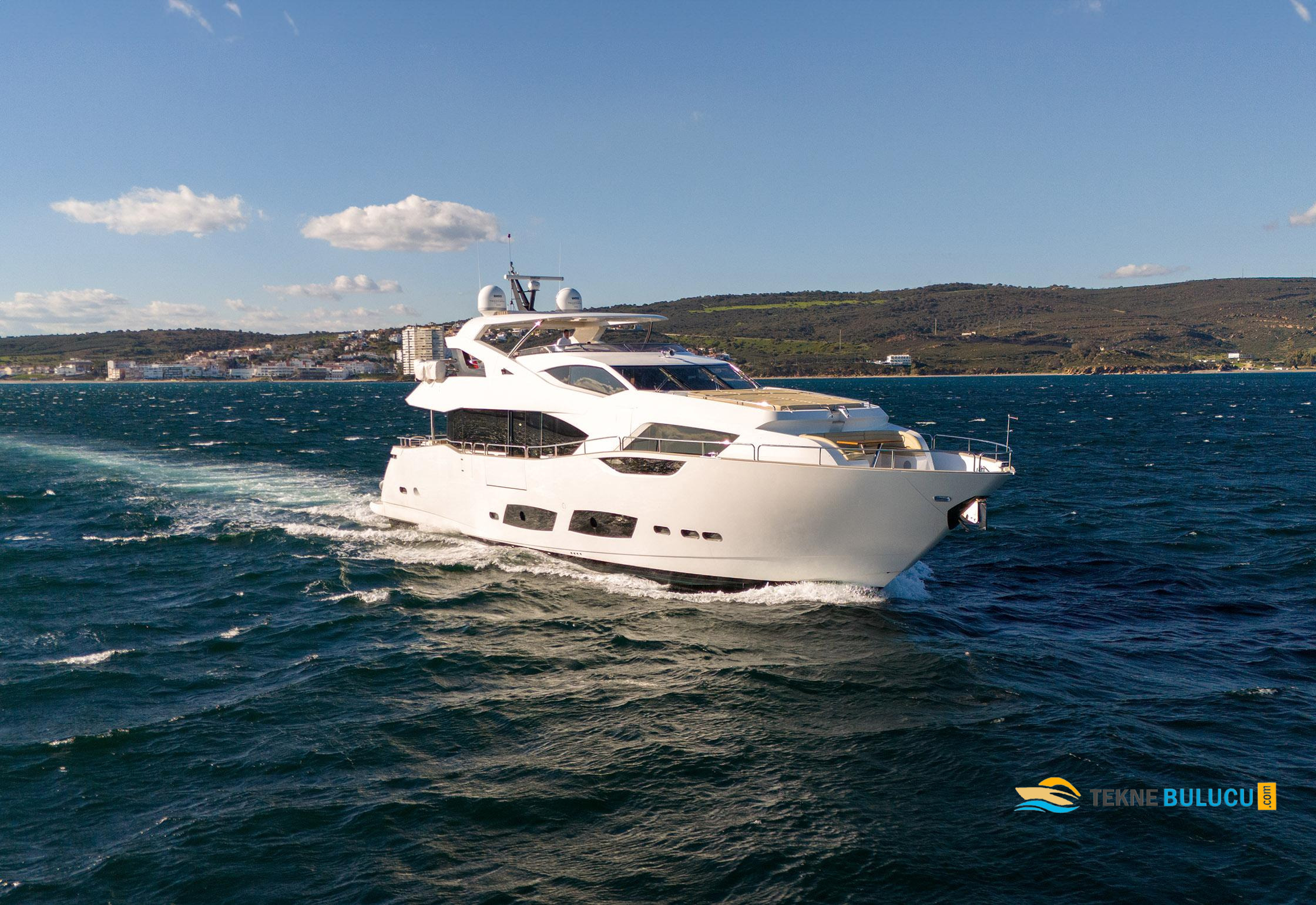 Sunseeker 95 Yacht 2020 Model iç mekan 1