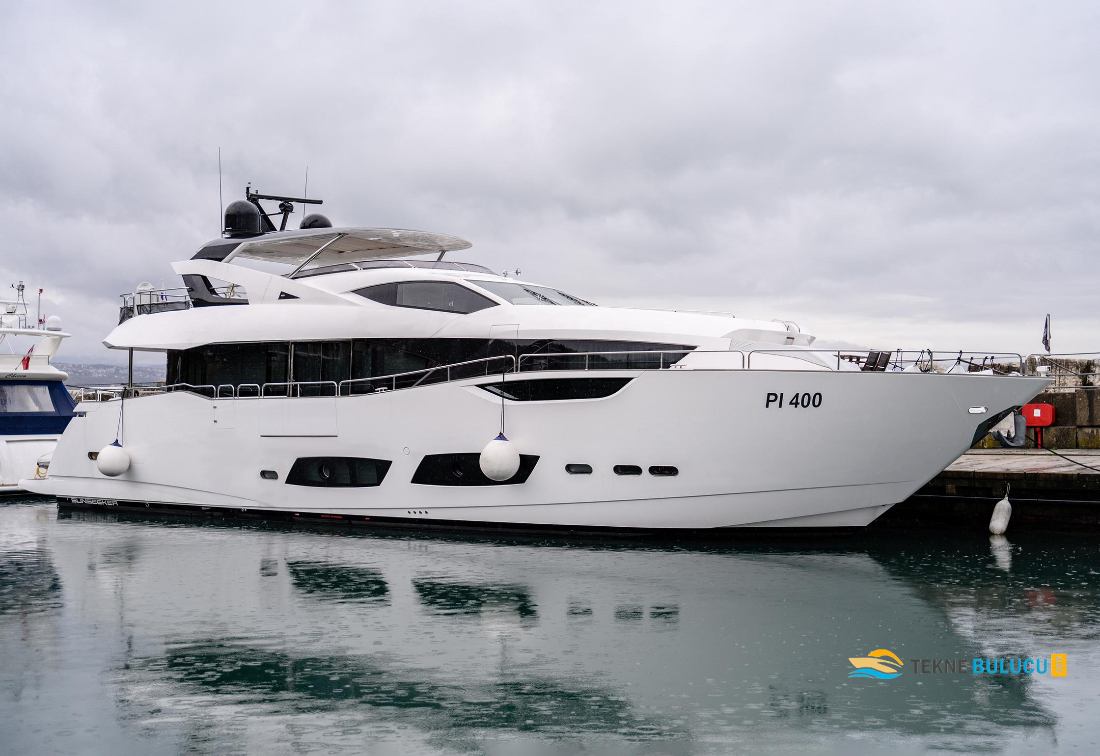 Sunseeker 95 Yacht 2022 Model iç mekan 1