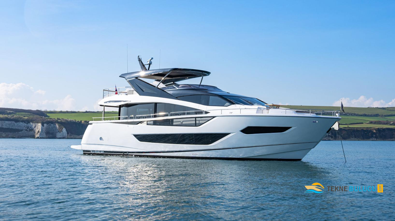 Sunseeker 88 Yacht 2026 Model iç mekan 2