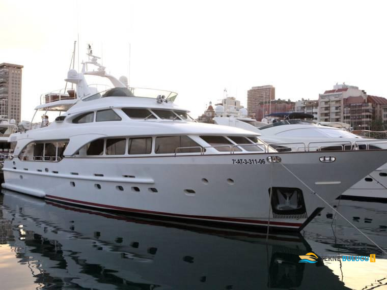 Benetti Tradition 100 30m 2008 Model iç mekan 2