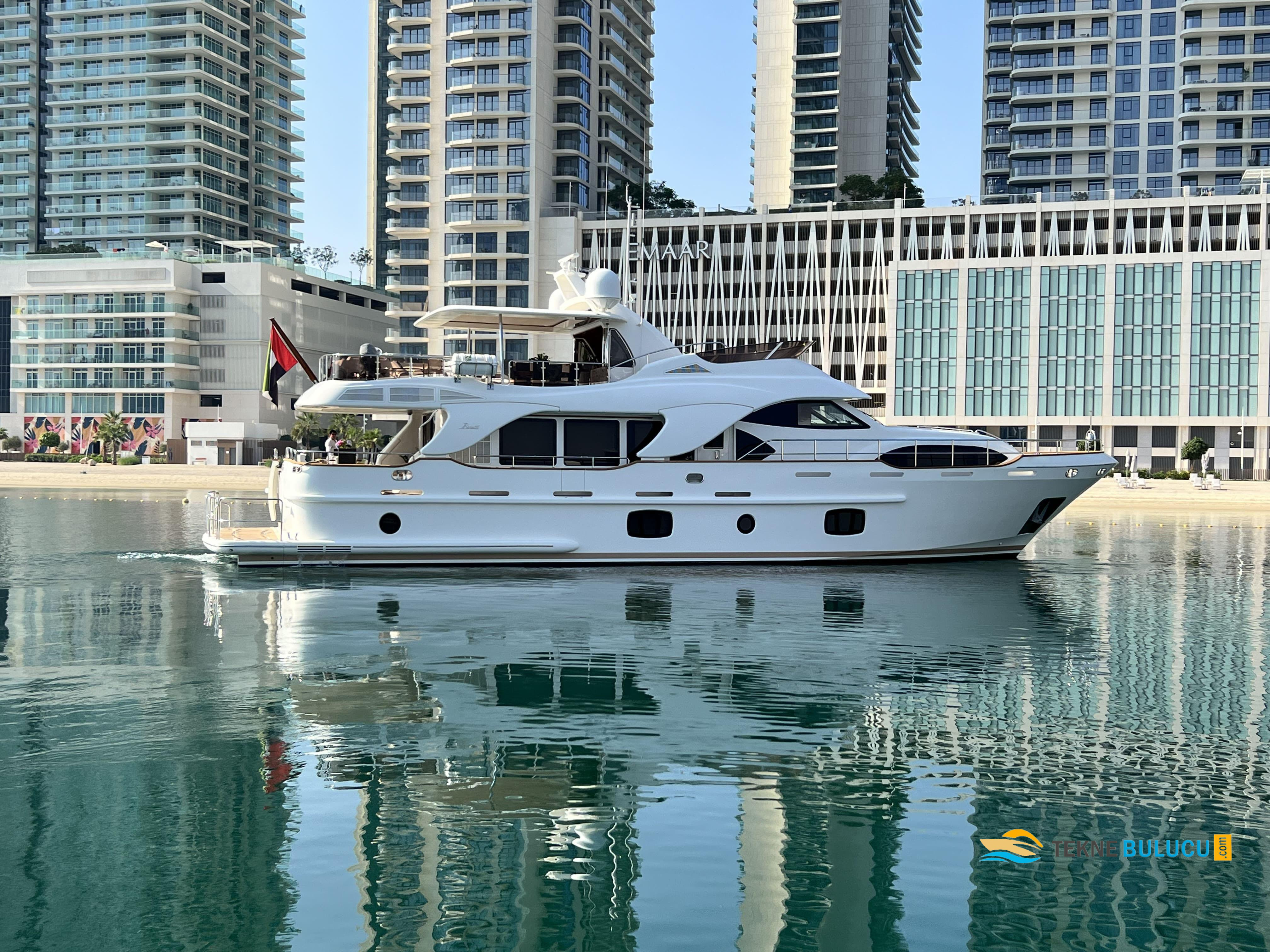 Benetti Legend 85 2009 Model iç mekan 1