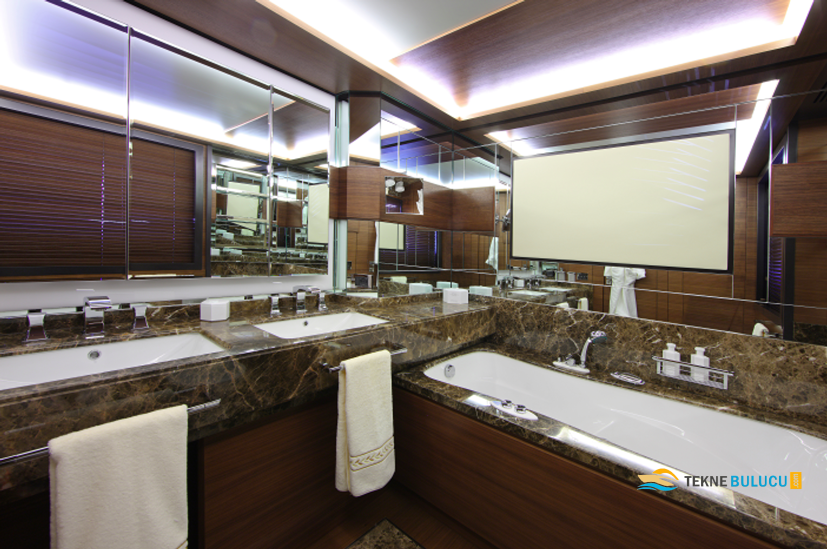 Benetti Delfino 93 2013 Model iç mekan 1
