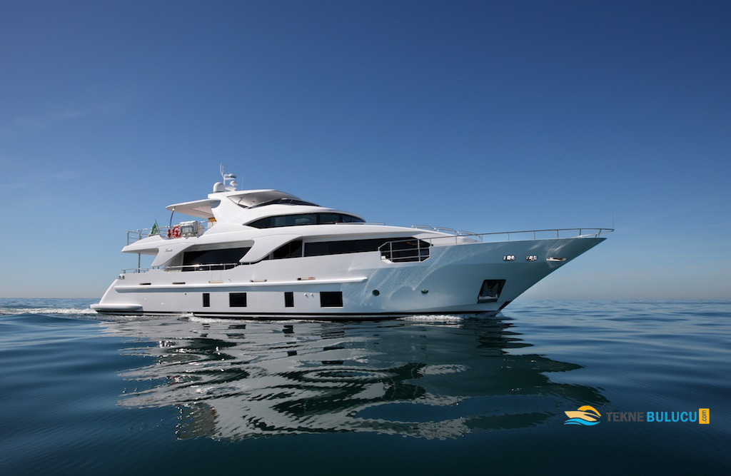 Benetti Delfino 93 2014 Model iç mekan 1