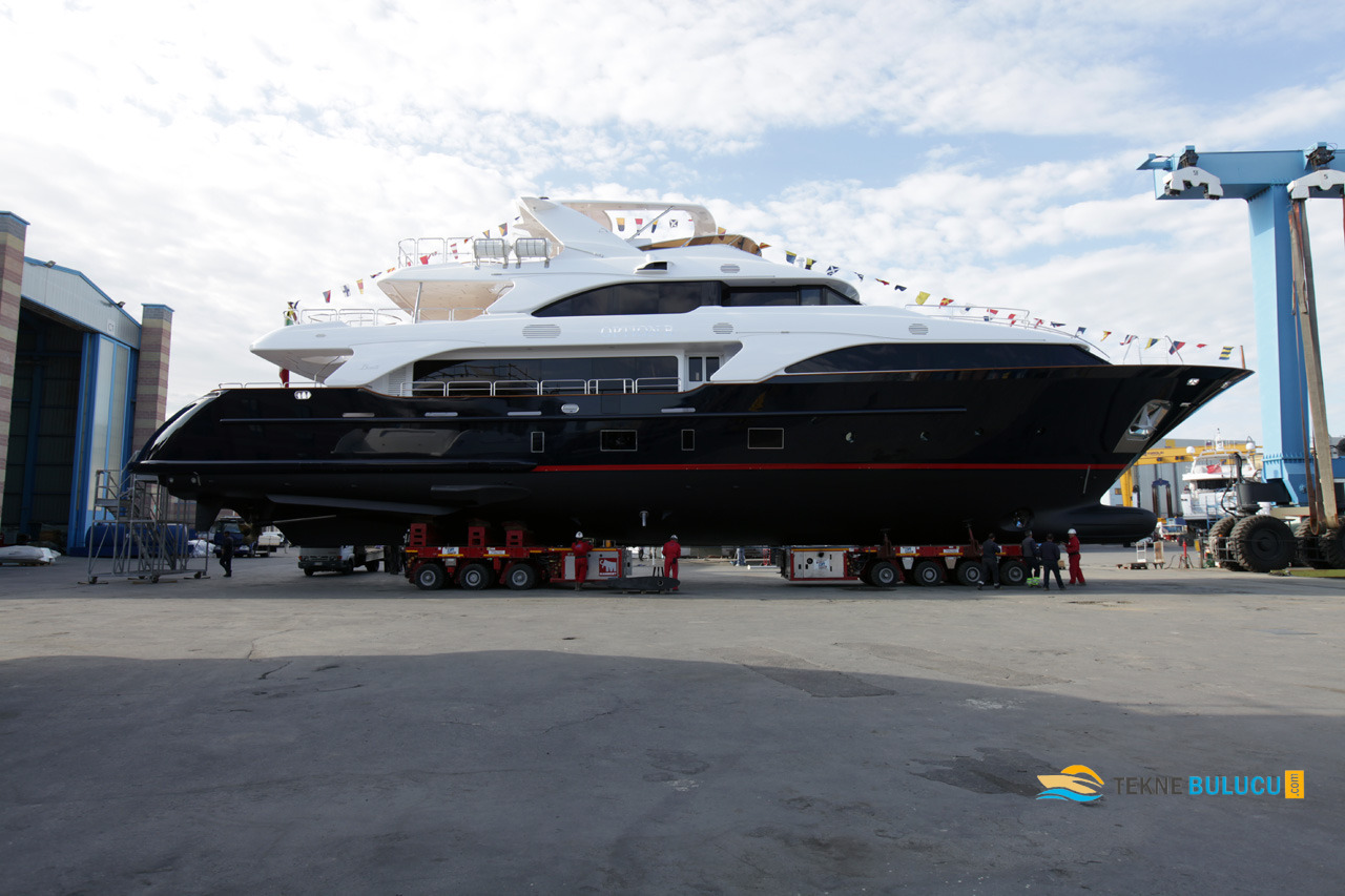 Benetti Classic 121 36m 2011 Model iç mekan 1