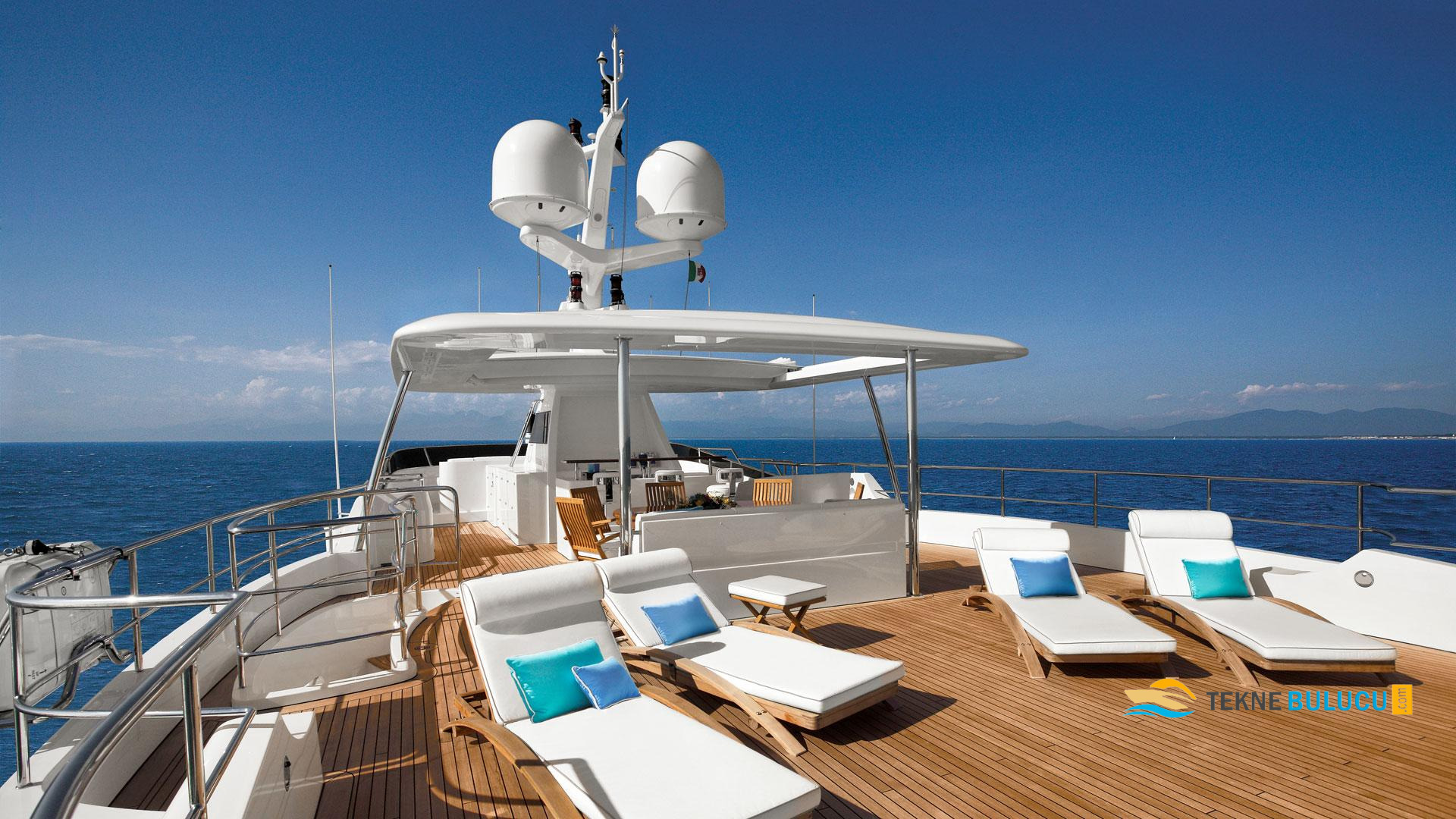 Benetti Crystal 140 2013 Model iç mekan 3