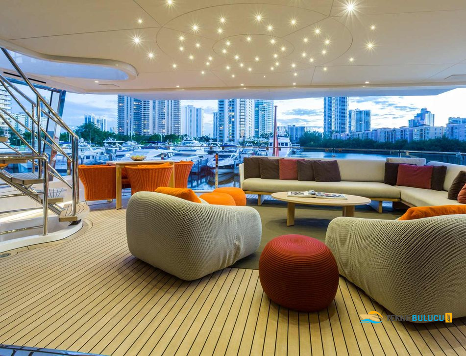 Benetti Crystal 140 2018 Model iç mekan 1