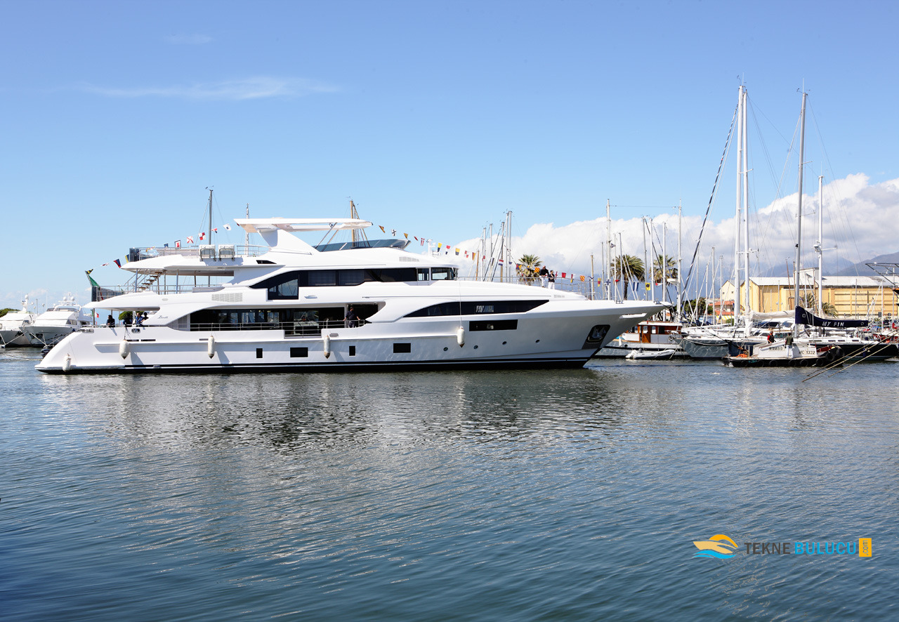 Benetti Classic Supreme 132 2014 Model iç mekan 1