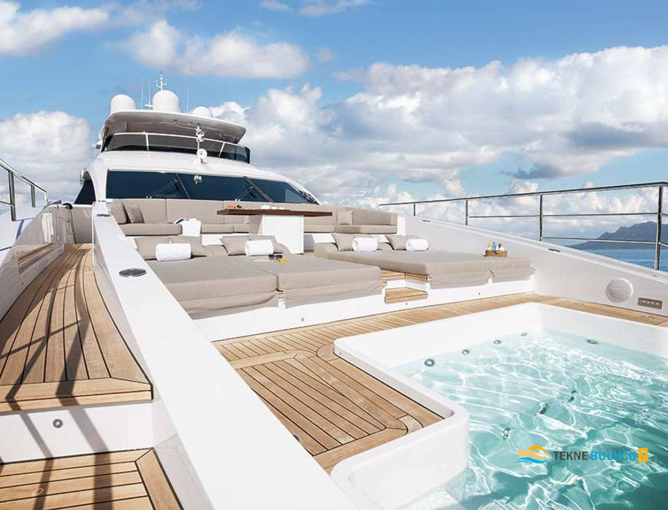 Benetti Fast 140 2018 Model iç mekan 3