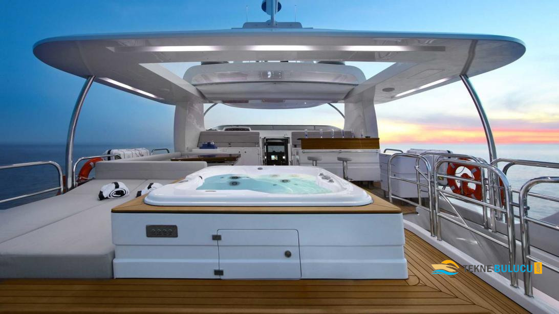 Benetti Delfino 95 2017 Model iç mekan 3