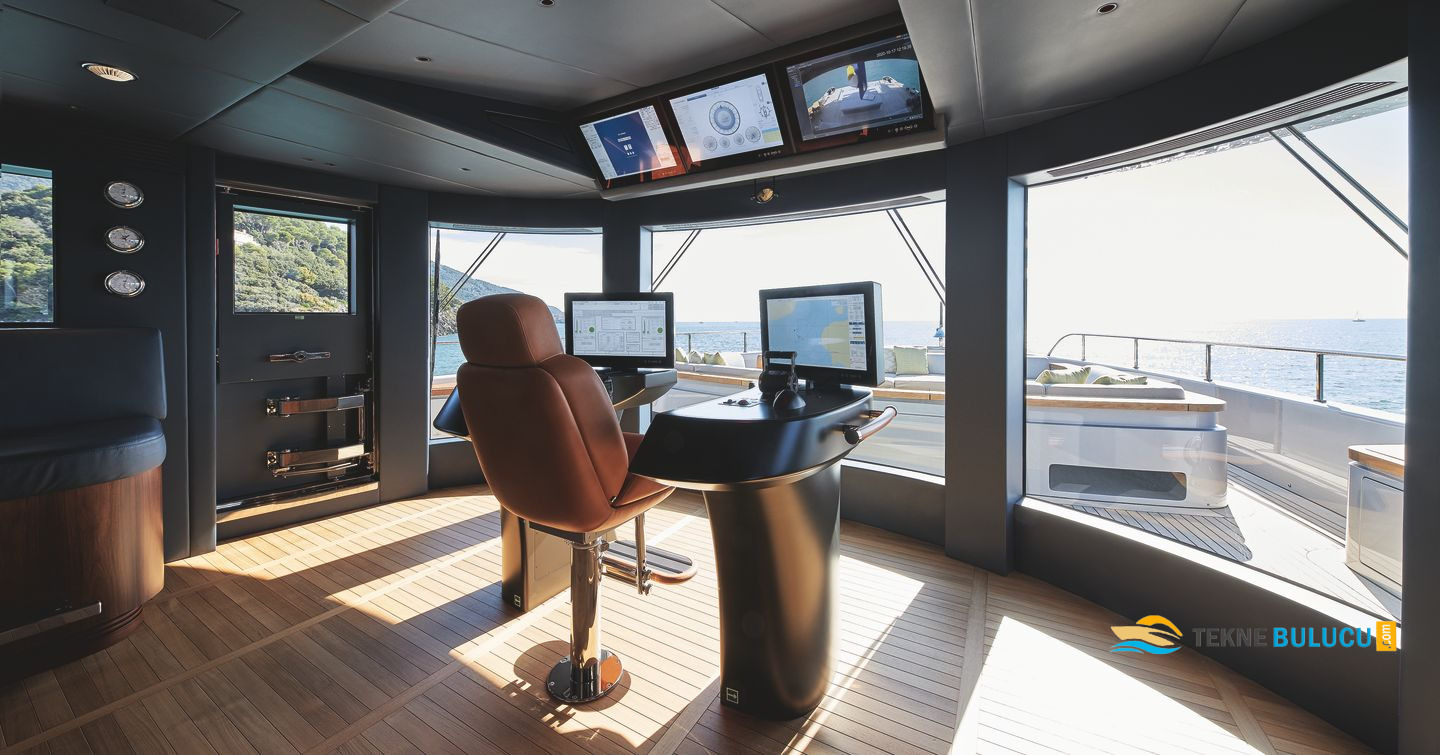 Benetti Oasis 40M 2022 Model iç mekan 3