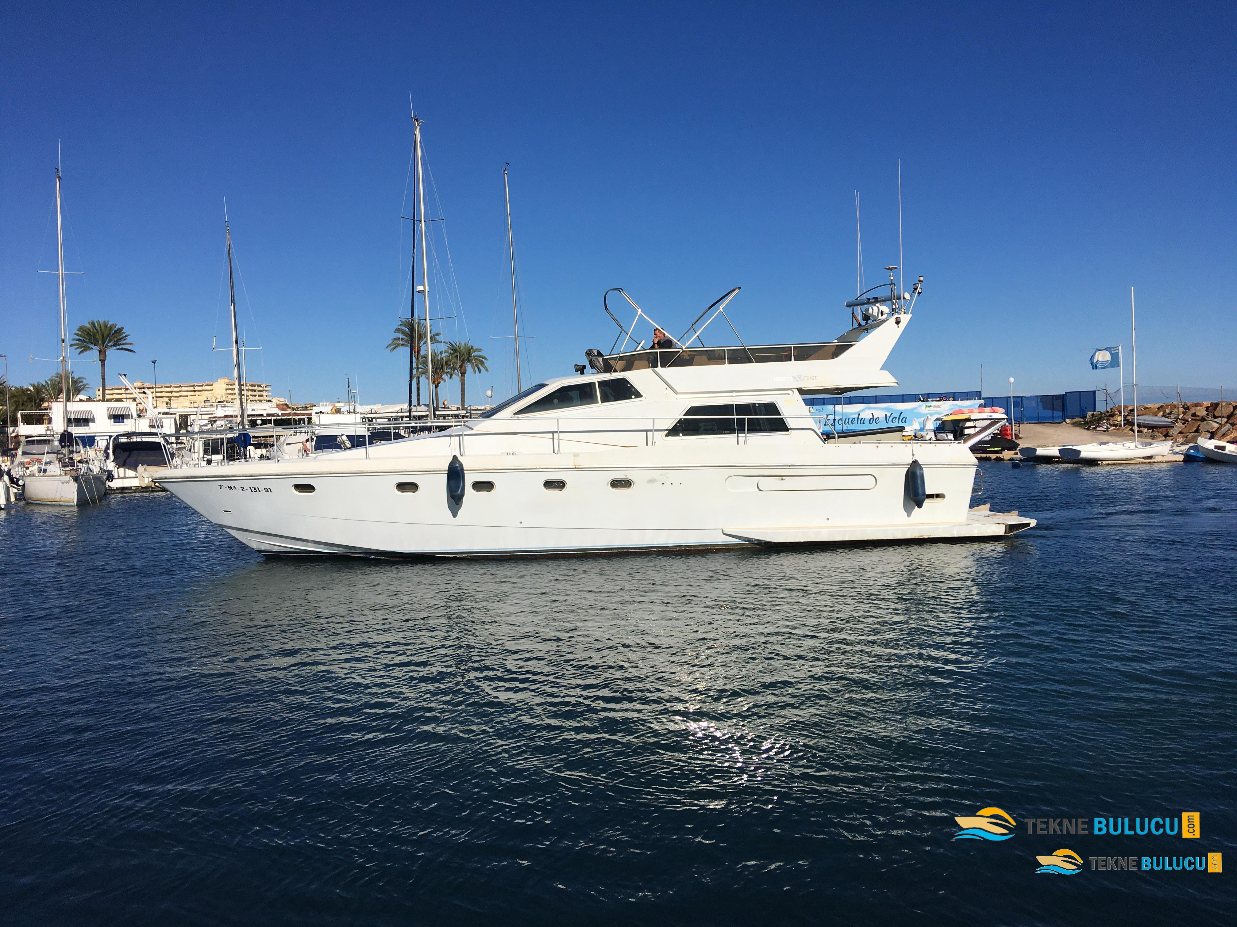 Ferretti Altura 52 1988 iç mekan 1