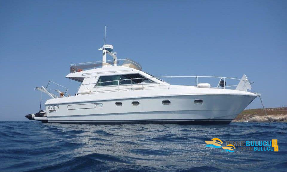 Ferretti 36 Fly 1988 iç mekan 3