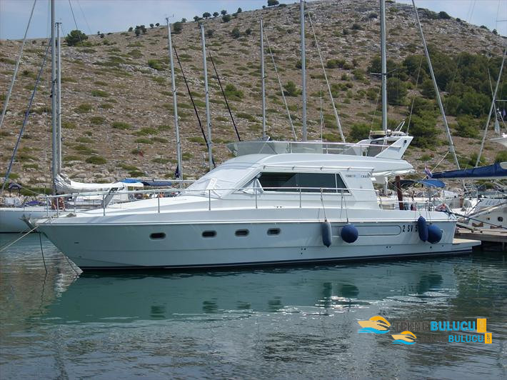 Ferretti 39 Fly 1992 iç mekan 3