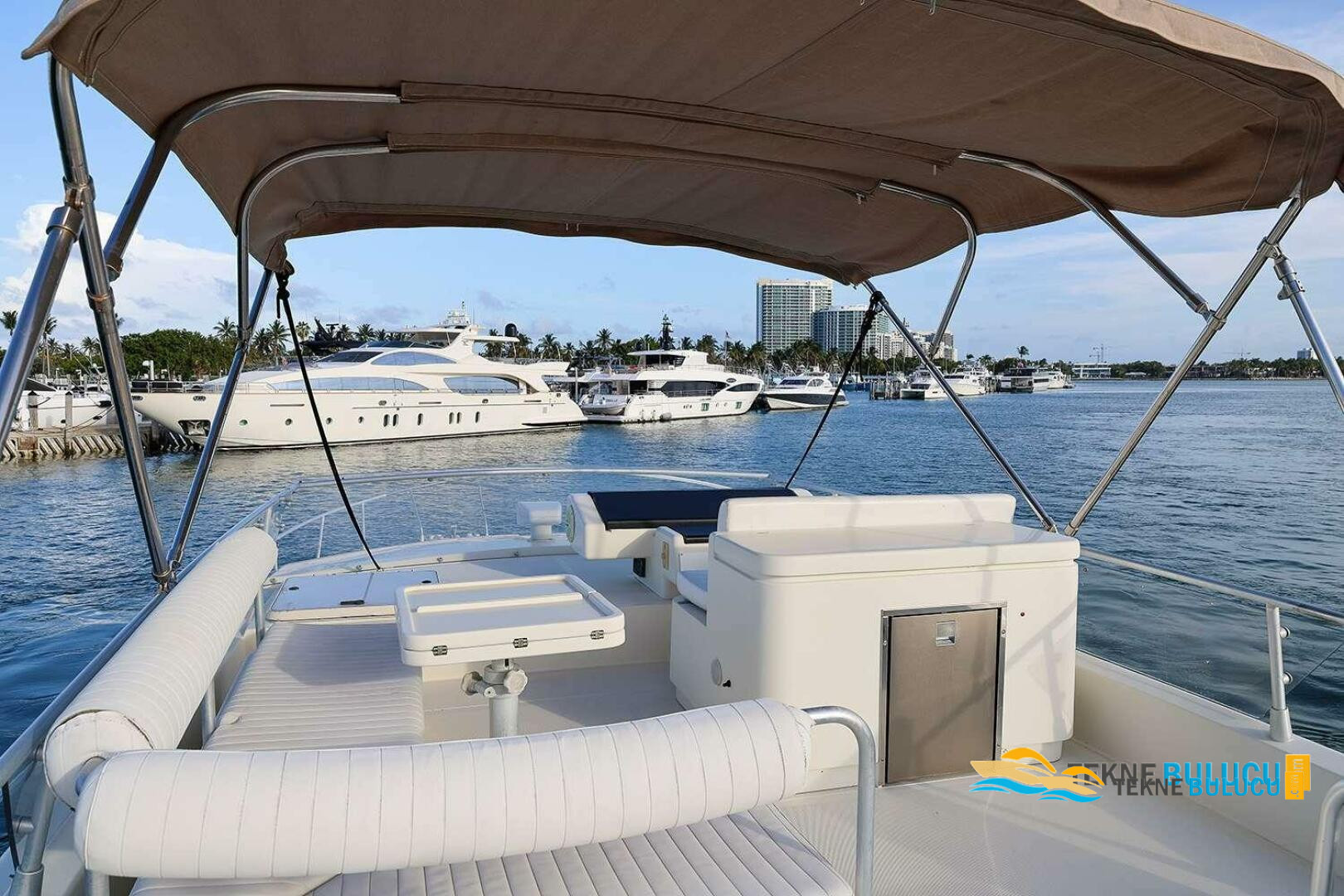 Ferretti 165 / 55 1994 iç mekan 2