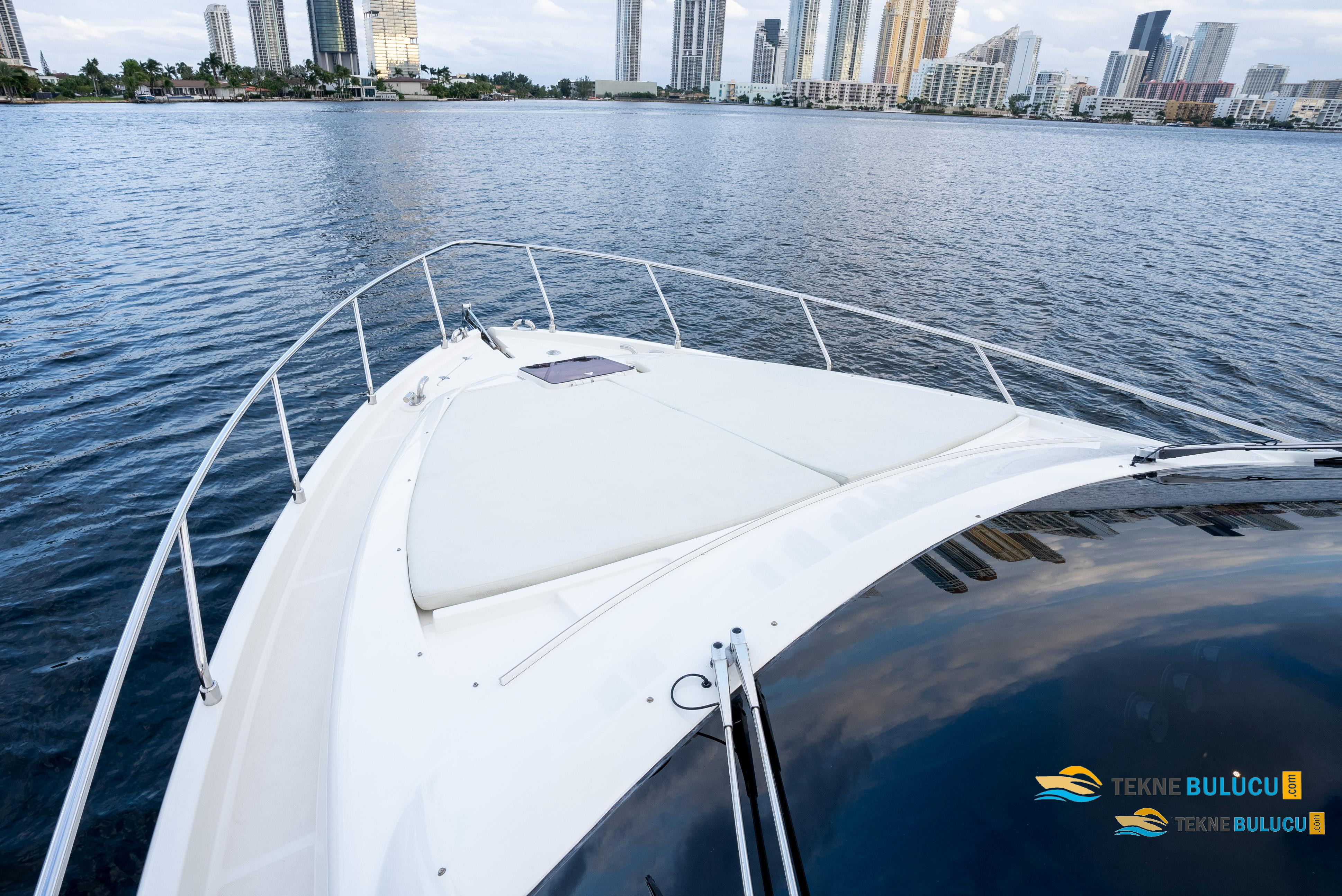 Ferretti 53 1997 iç mekan 3