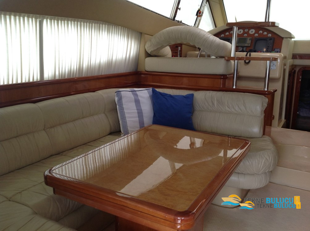 Ferretti 46 1999 iç mekan 2