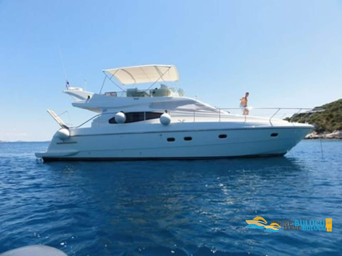 Ferretti 46 1999 iç mekan 3