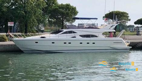 Ferretti 57 2001 iç mekan 2