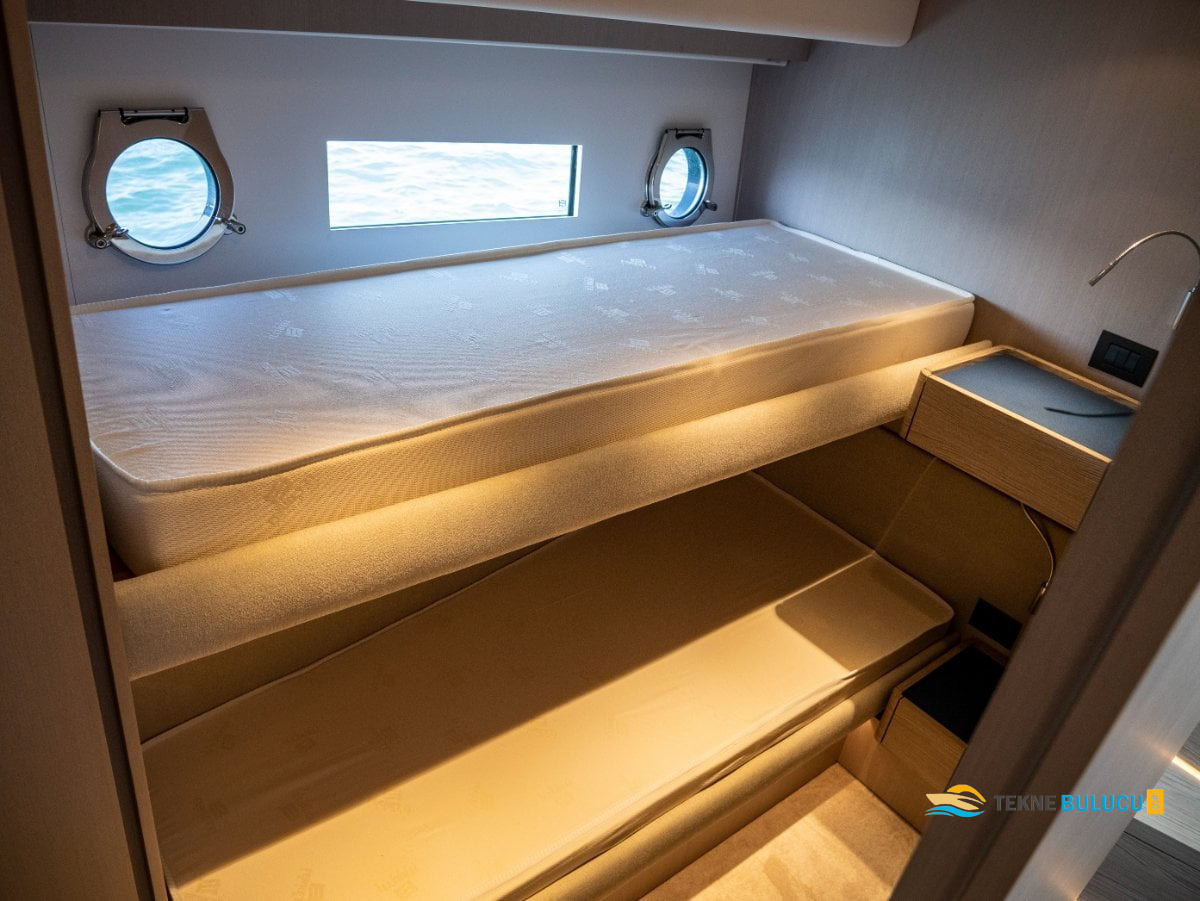 Ferretti 500 2005 iç mekan 3