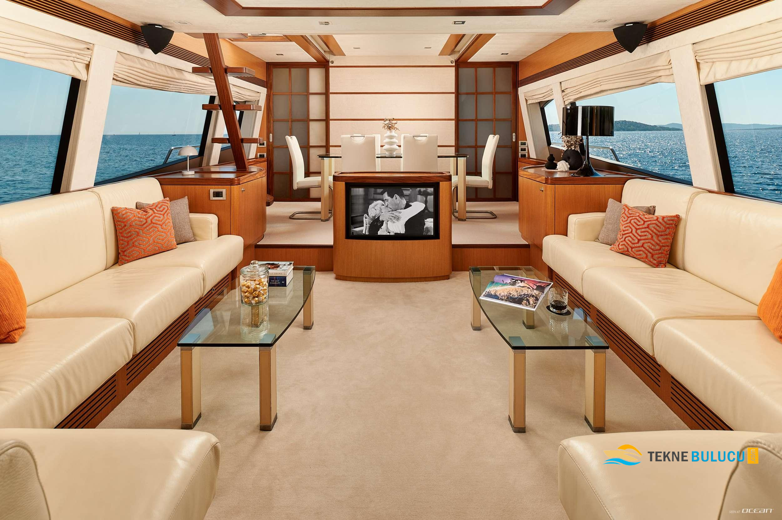 Ferretti 731 2008 iç mekan 3