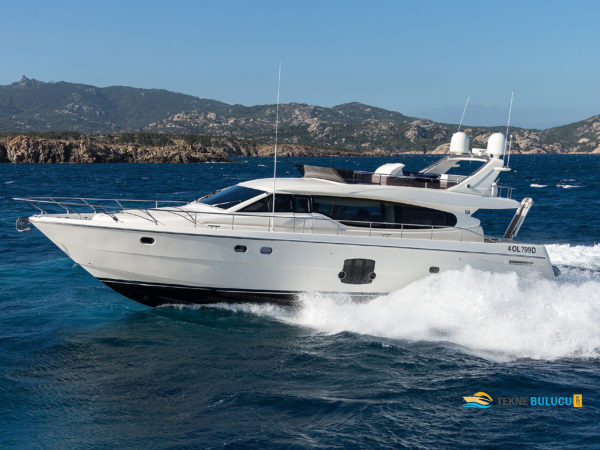 Ferretti 630 2008 iç mekan 1