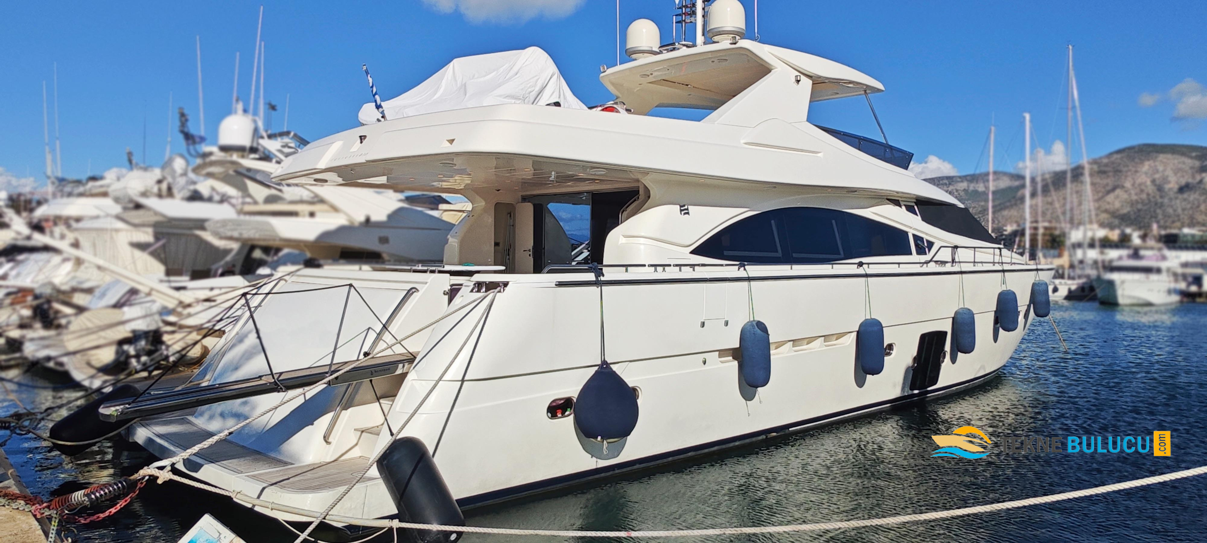 Ferretti 830 2007 iç mekan 2