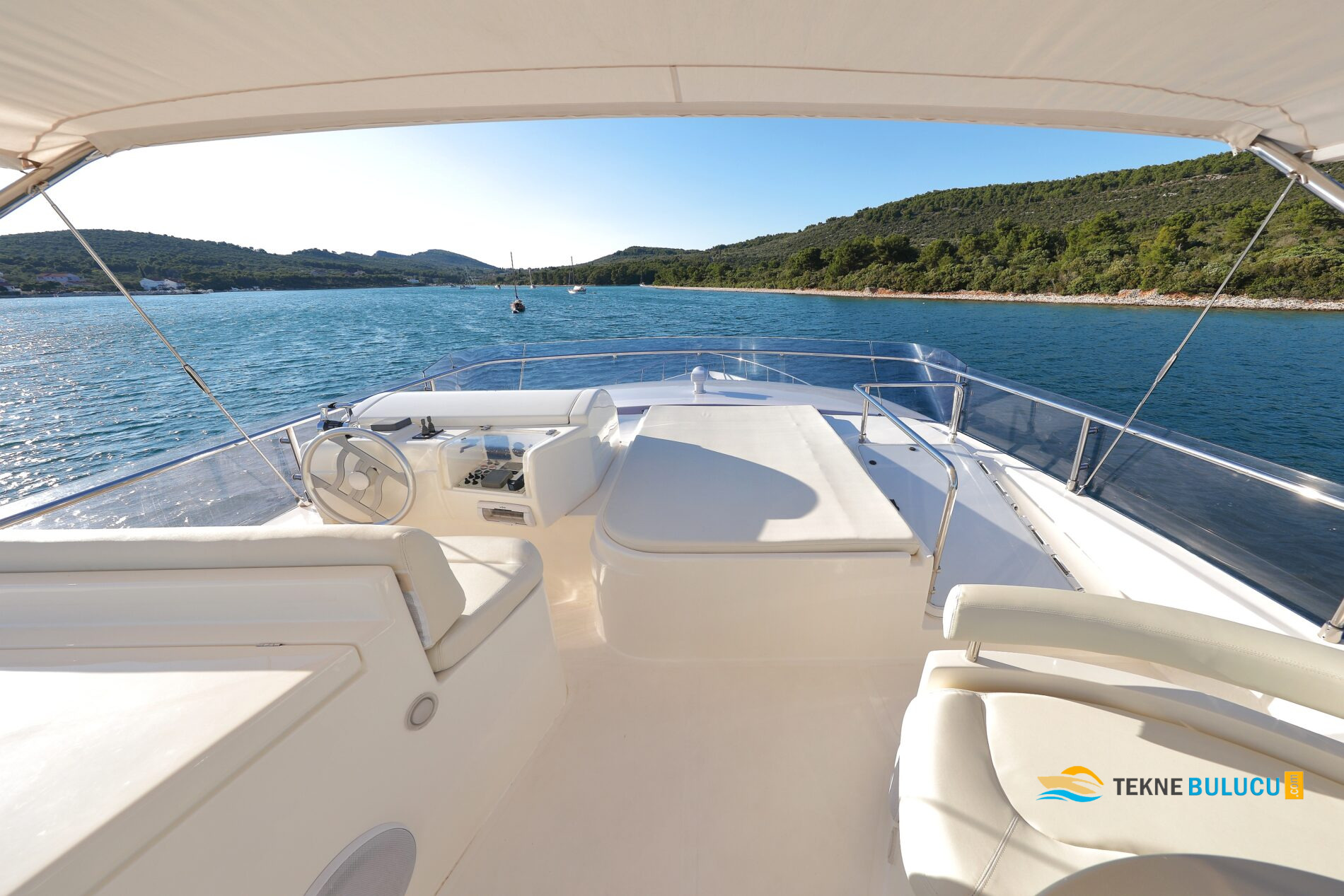 Ferretti 681 2009 iç mekan 2