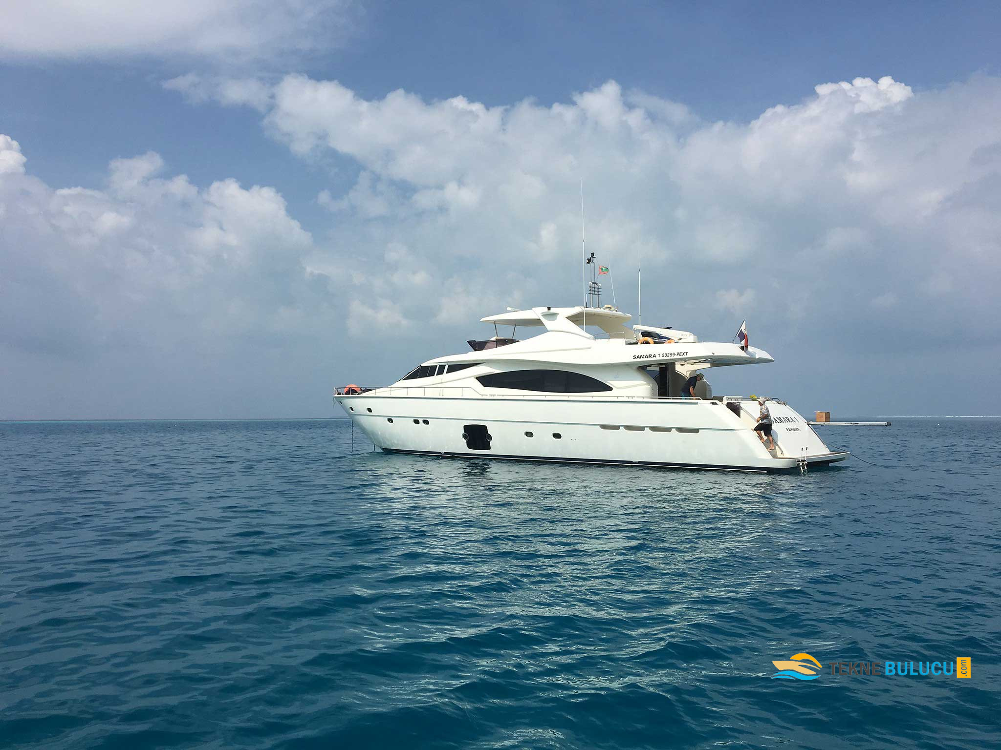 Ferretti 881 2007 iç mekan 2