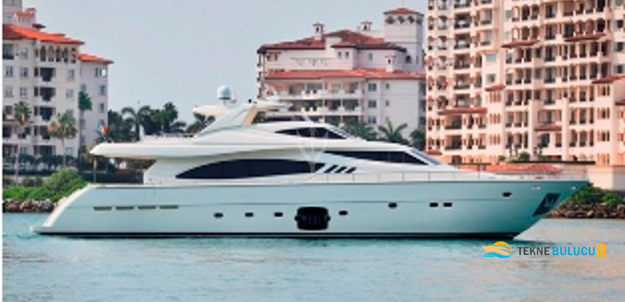 Ferretti 881 2009 iç mekan 2